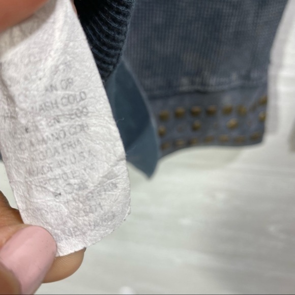 Vocal women’s top Size S- M Color Gray - Picture 6 of 7